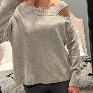 Vince Grey Wool Cashmere Sweater Off Shoulder Split Neck Style Size Medium